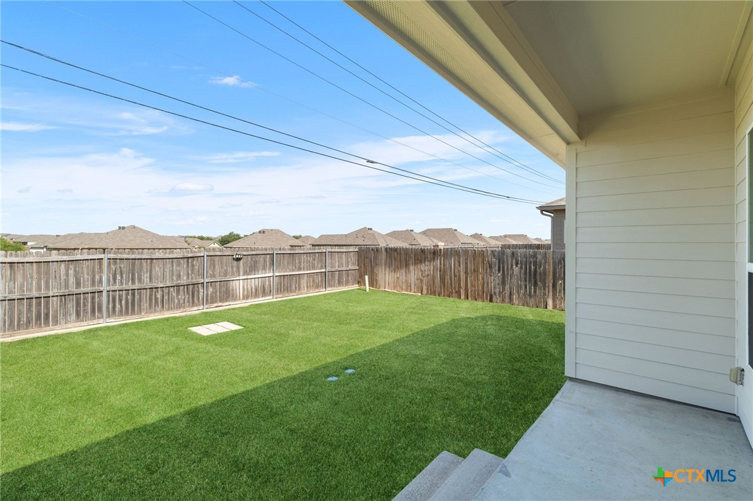 428 Parkfield Lane Property Photo 30