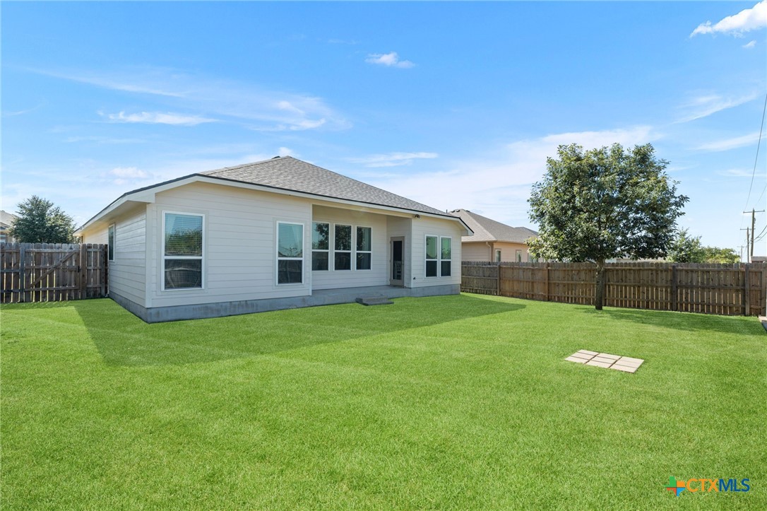 428 Parkfield Lane Property Photo 35