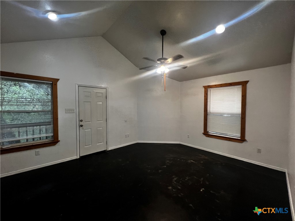 41170 Fm 3159 301 Property Photo 1