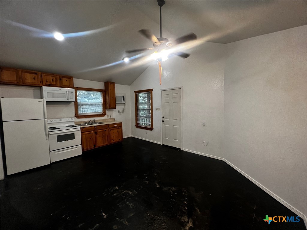 41170 Fm 3159 301 Property Photo 3