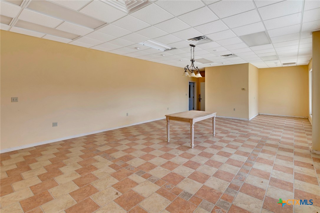 207 S Moody Street Property Photo 30