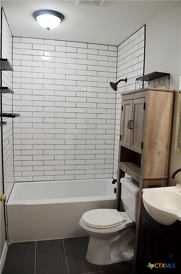4312 Creekside Drive Property Photo 31