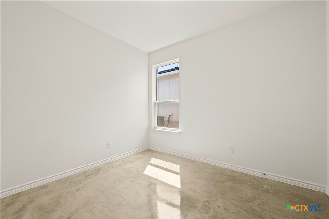 8908 Little Leaf Mulberry Drive Property Photo 20
