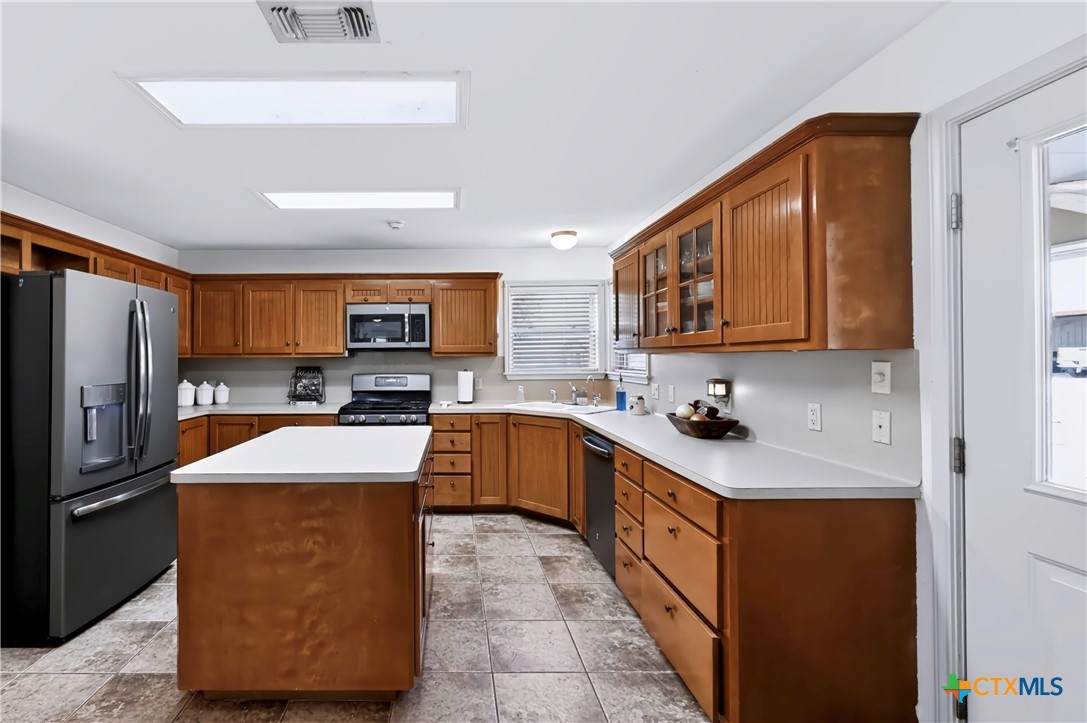 4800 Petter Rainosek Loop Property Photo 12