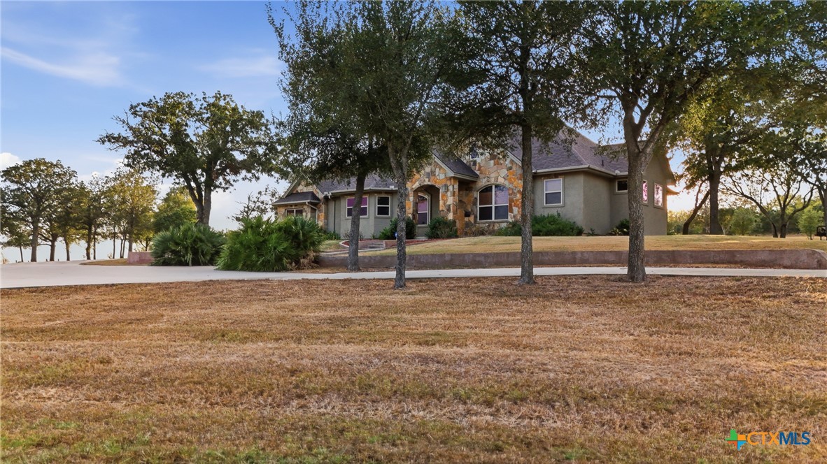 432 Creekwood Drive Property Photo 8