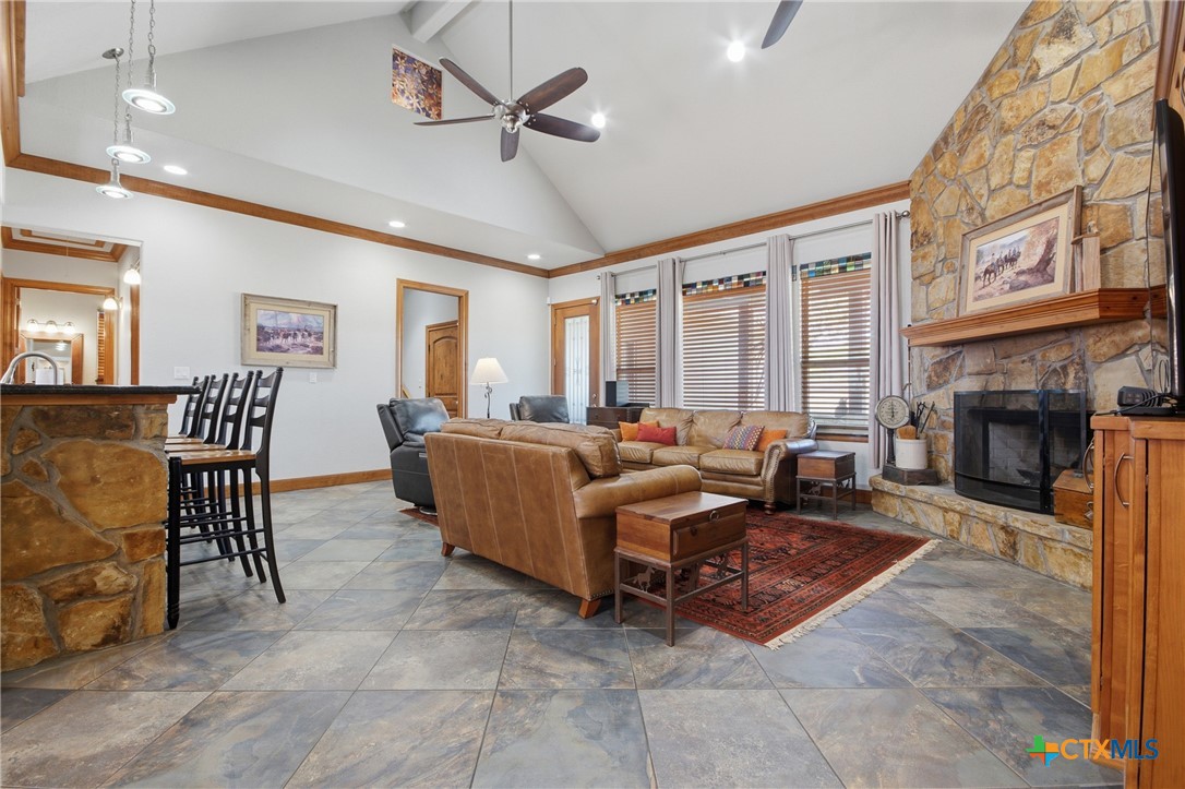 432 Creekwood Drive Property Photo 12