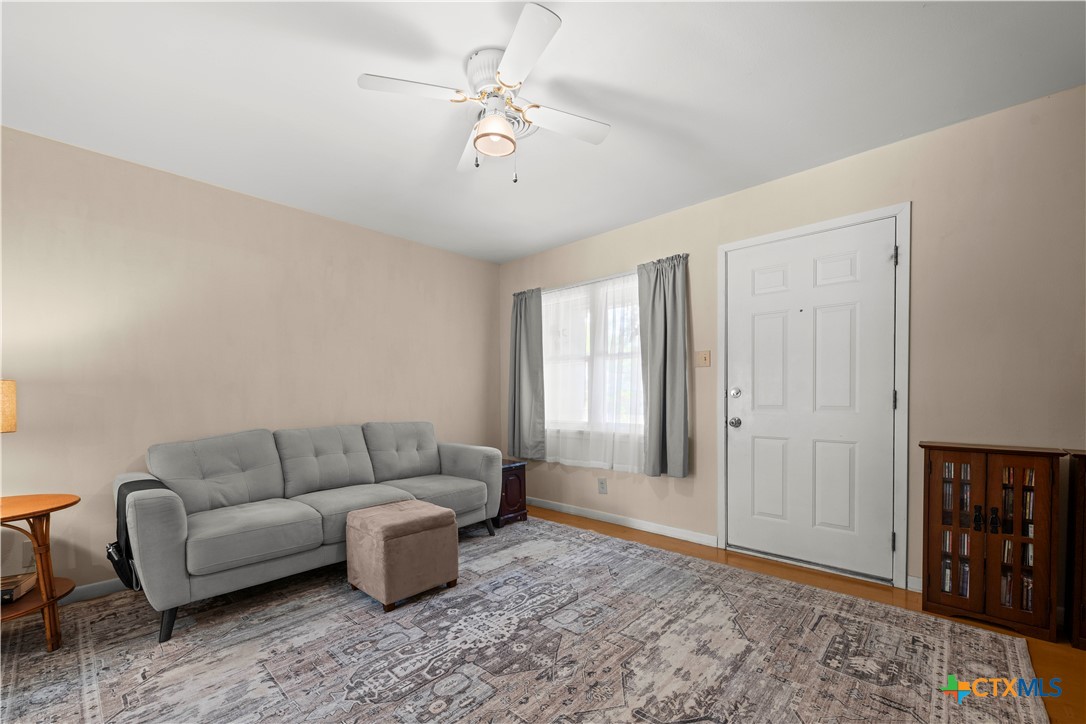 1009 Cedar Drive Property Photo 5