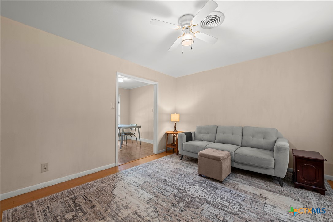1009 Cedar Drive Property Photo 8