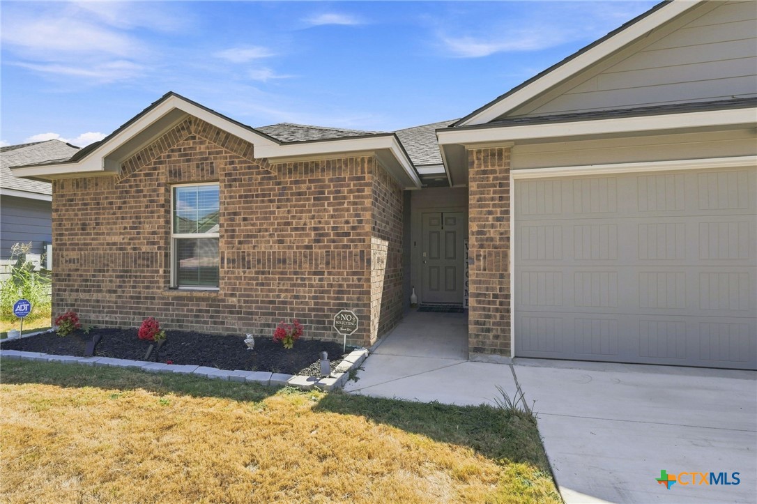 1261 Lindsey Drive Property Photo 4