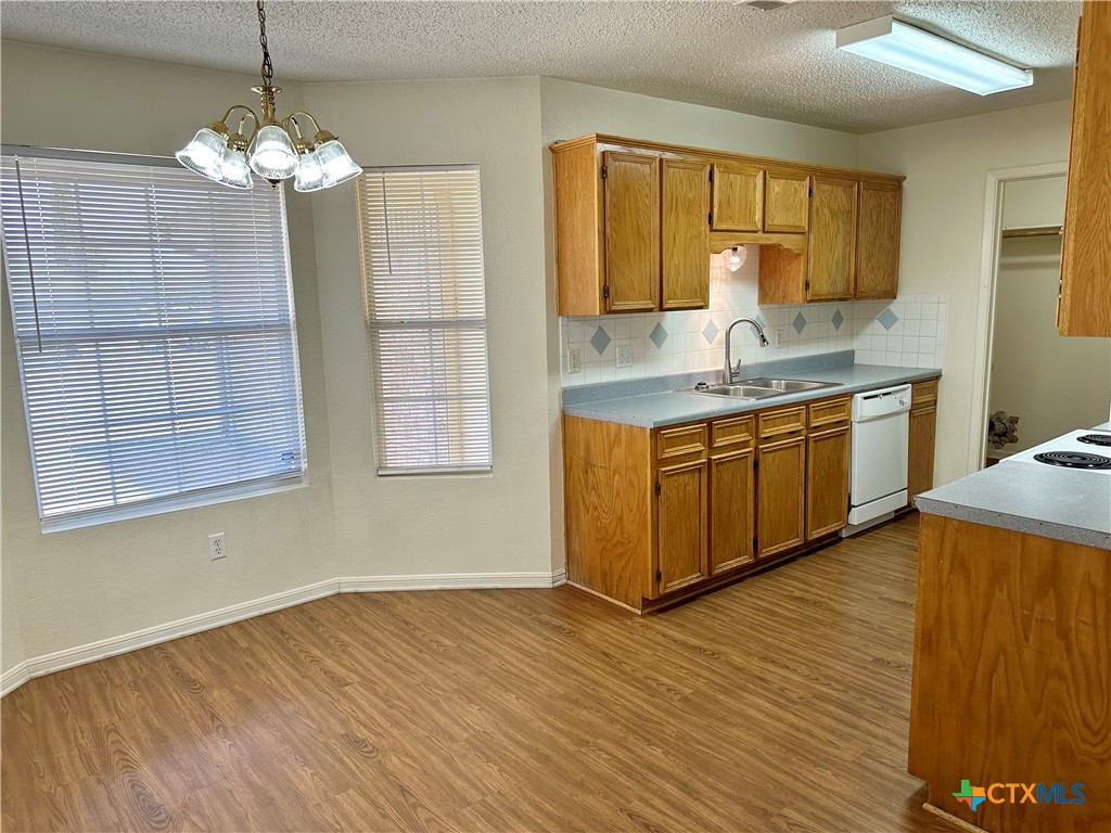 1804 Boydstun Loop Property Photo 3