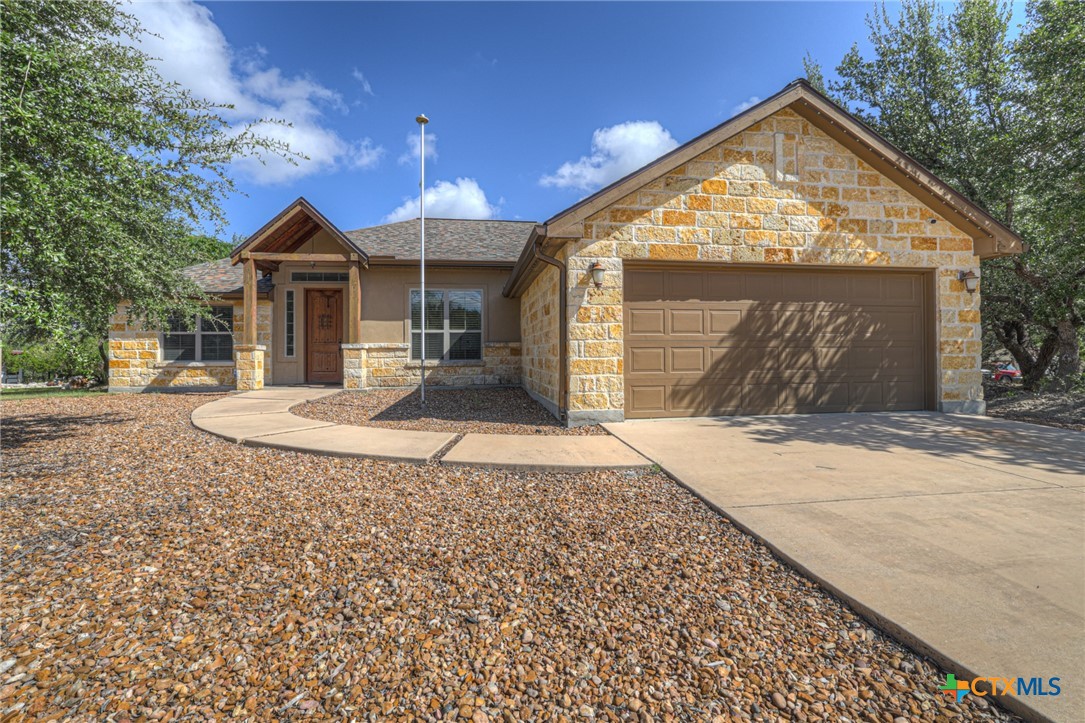 1184 Summit Bluff Property Photo 1