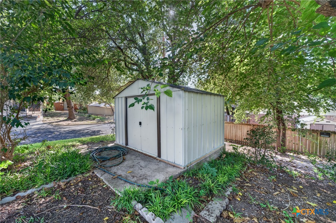 1714 S Ann Boulevard Property Photo 26