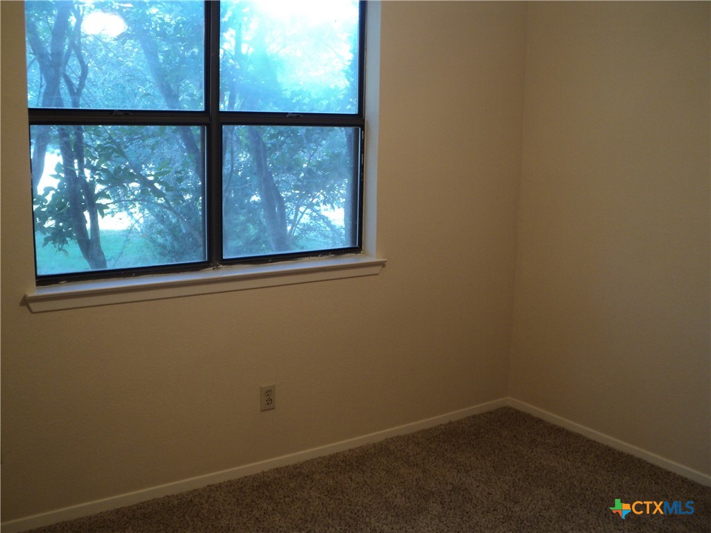 1728 Colleen Property Photo 7