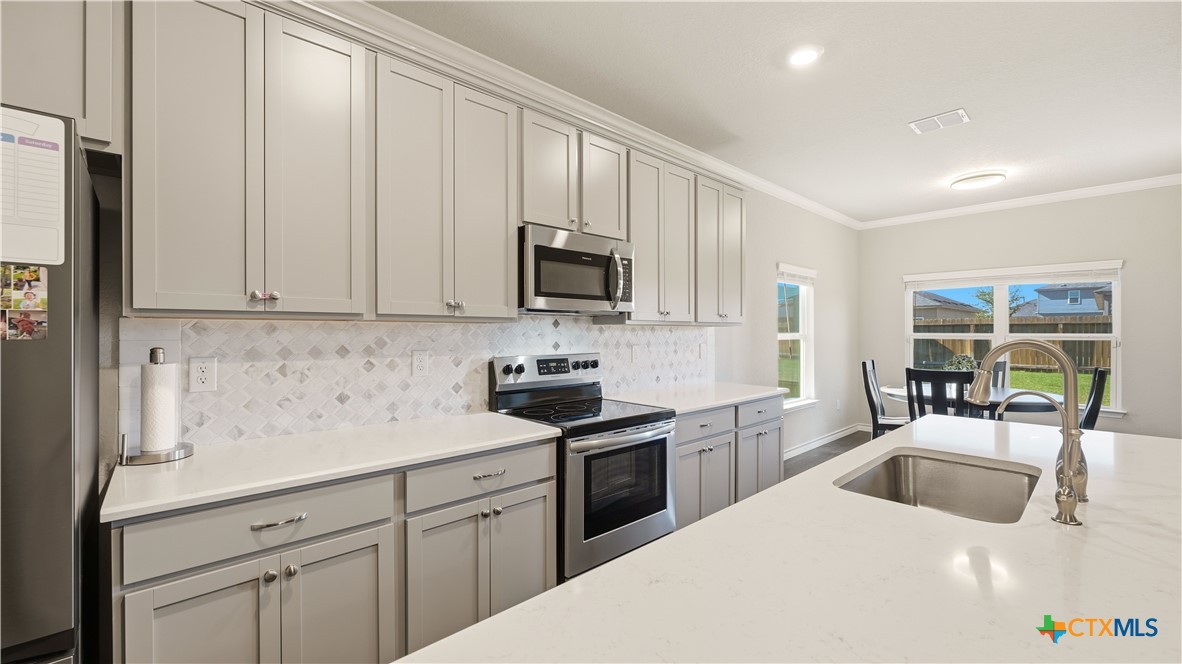 266 Rolling Hills Property Photo 12