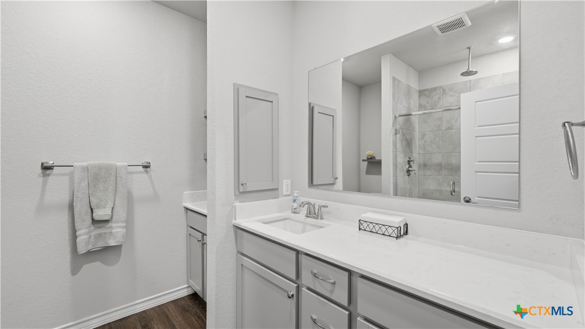 266 Rolling Hills Property Photo 20