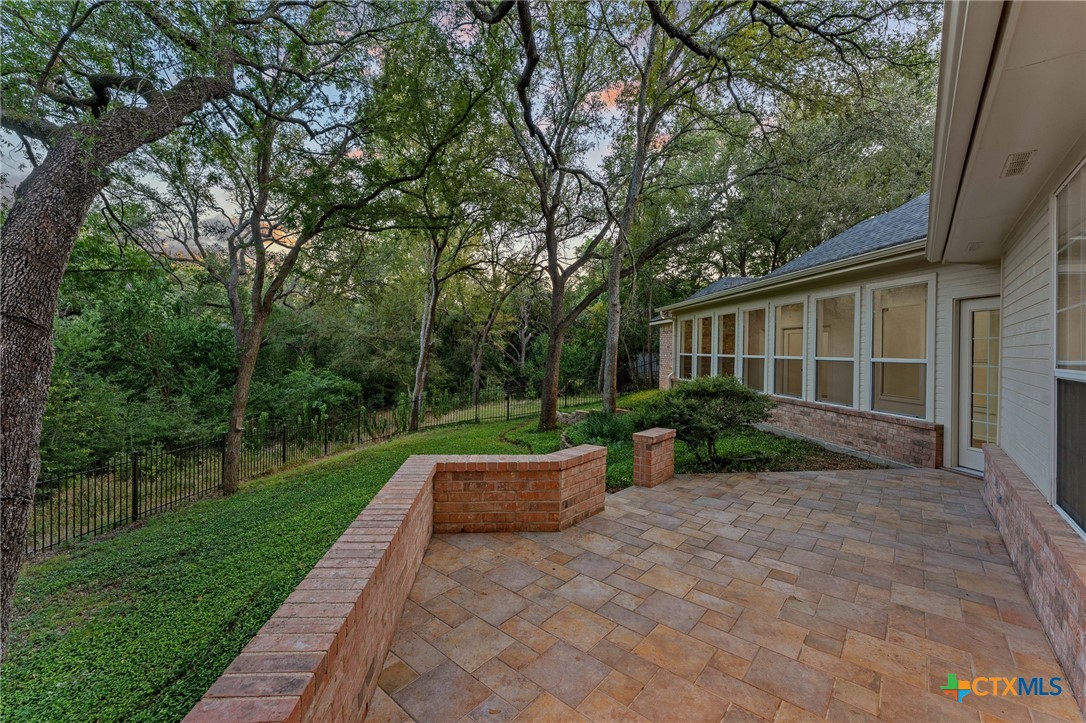 508 Riverwood Drive Property Photo 3