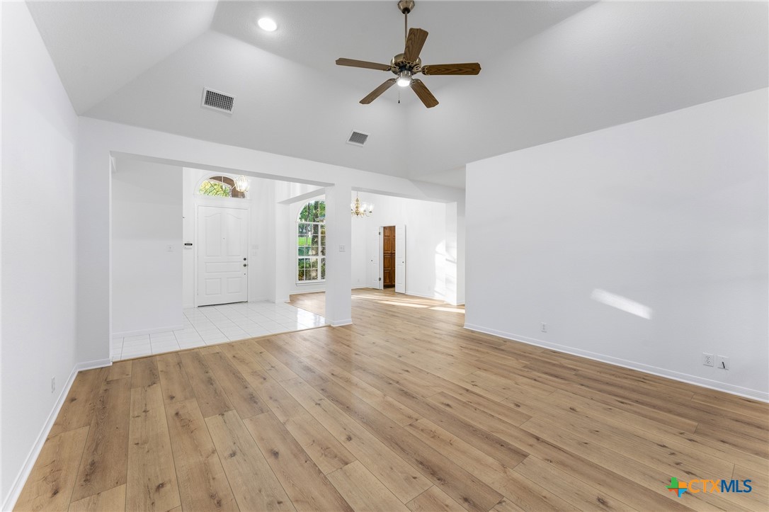 508 Riverwood Drive Property Photo 11