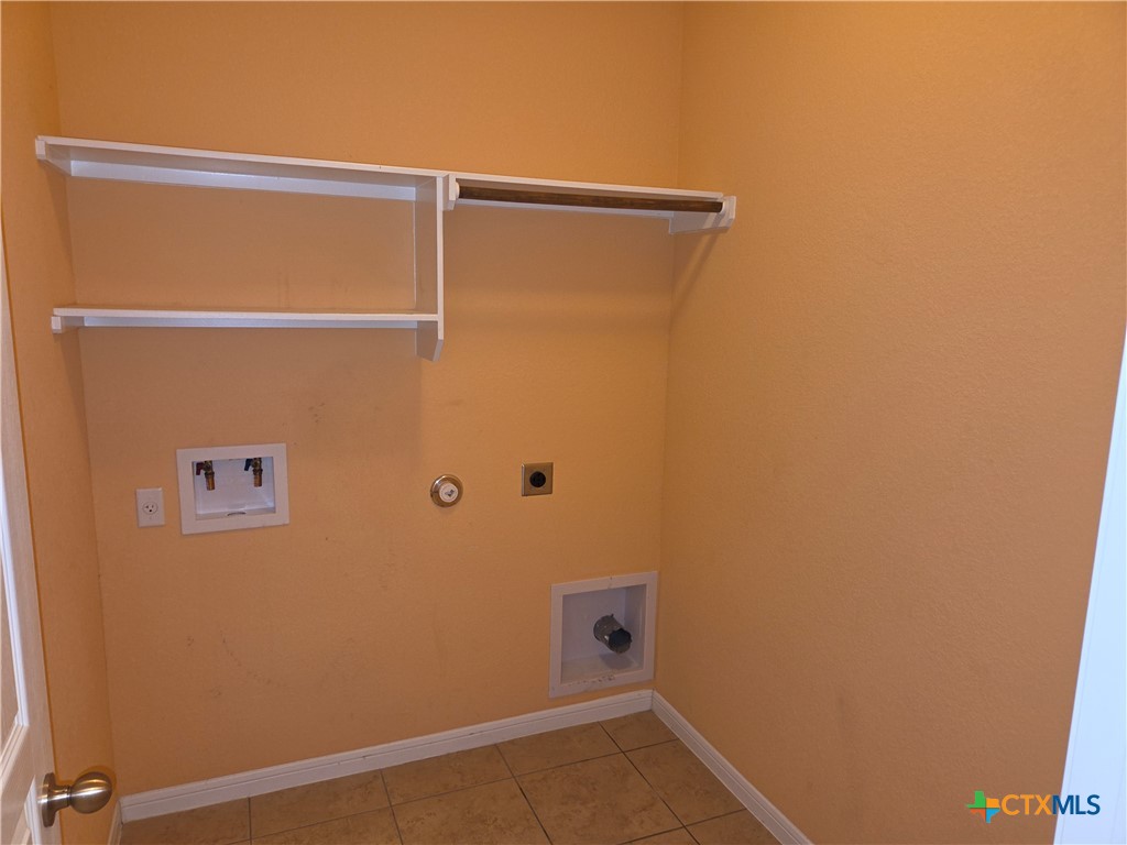 512 Wyndham Hill Parkway Property Photo 12