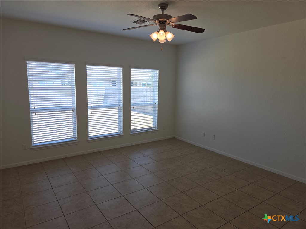 512 Wyndham Hill Parkway Property Photo 14