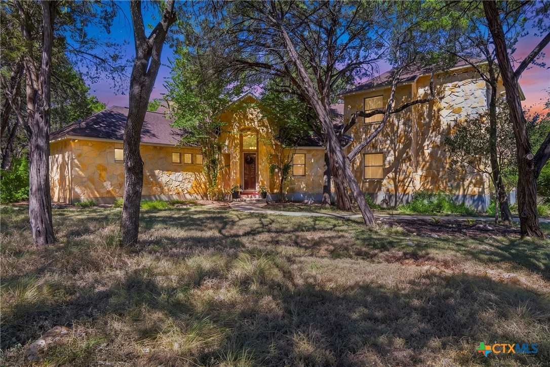 2 Trophy Lane Property Photo 5