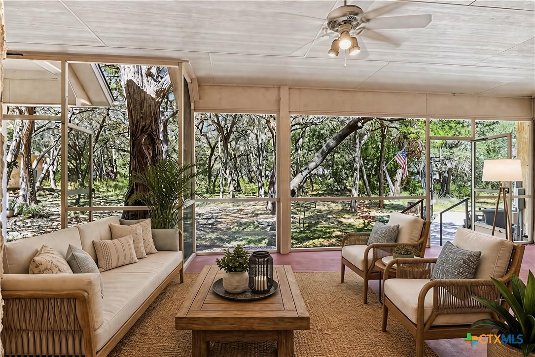 2 Trophy Lane Property Photo 8