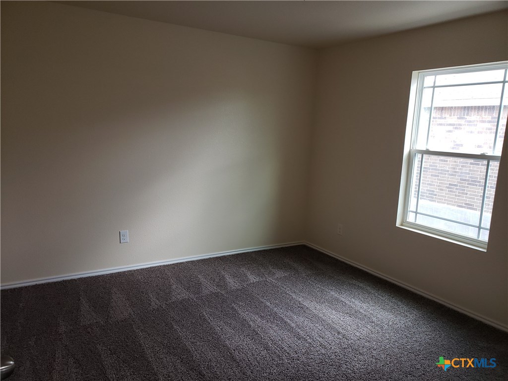 704 Liberty Valley Drive Property Photo 16