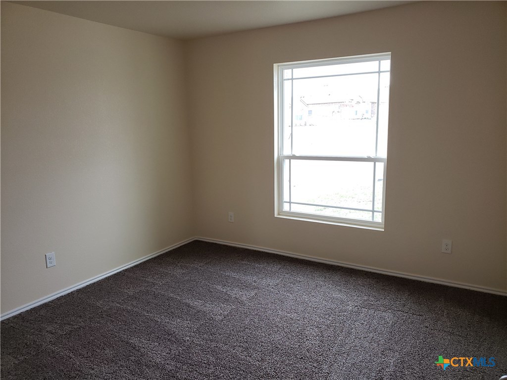 704 Liberty Valley Drive Property Photo 17