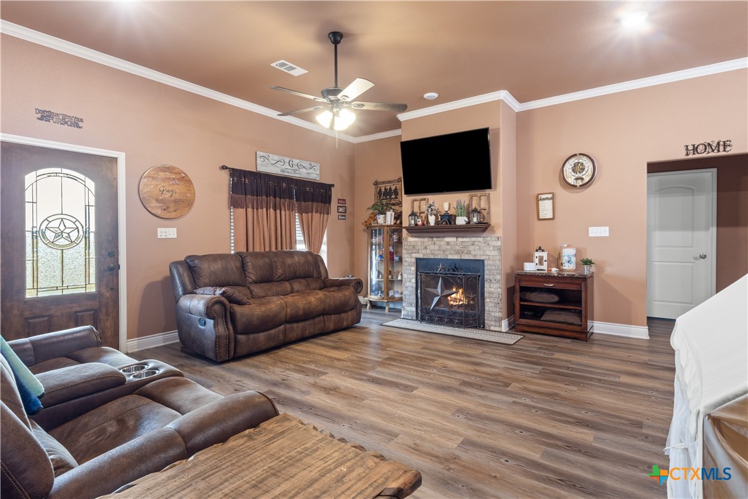 4544 Fm 1123 Property Photo 8