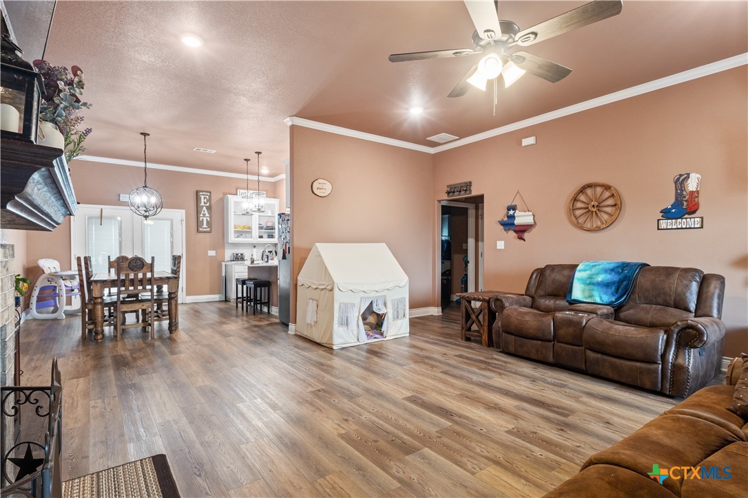 4544 Fm 1123 Property Photo 9