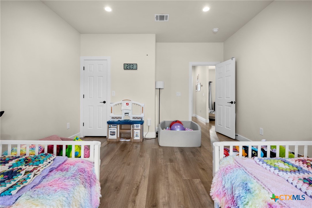15963 Charlya Drive Property Photo 23