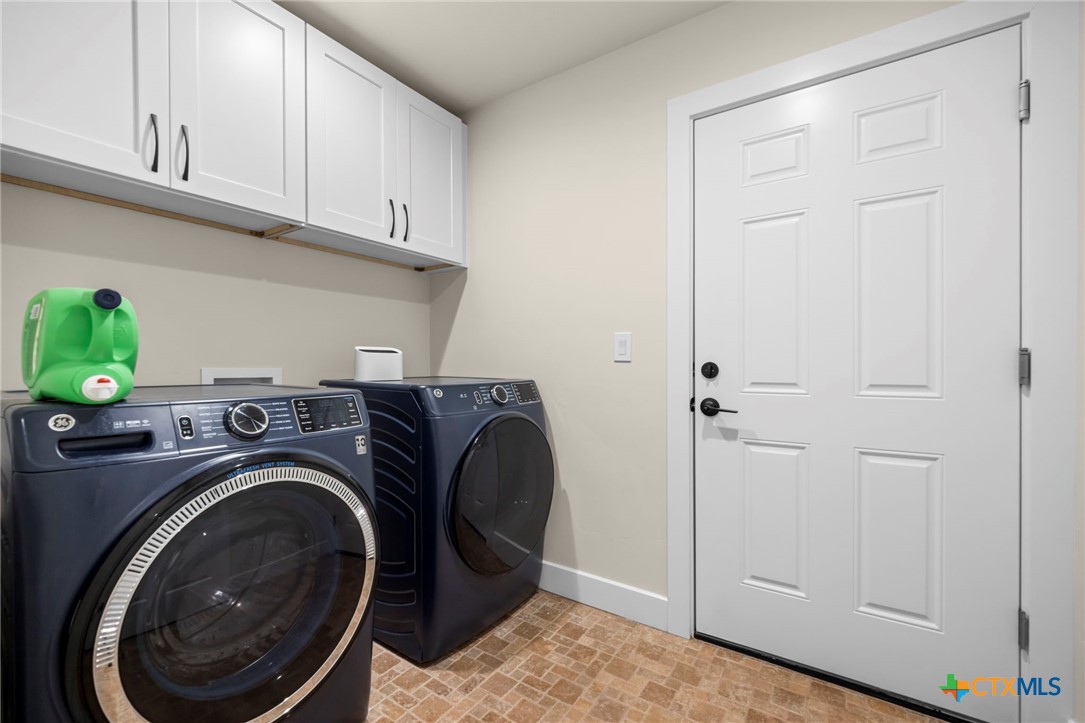 15963 Charlya Drive Property Photo 24