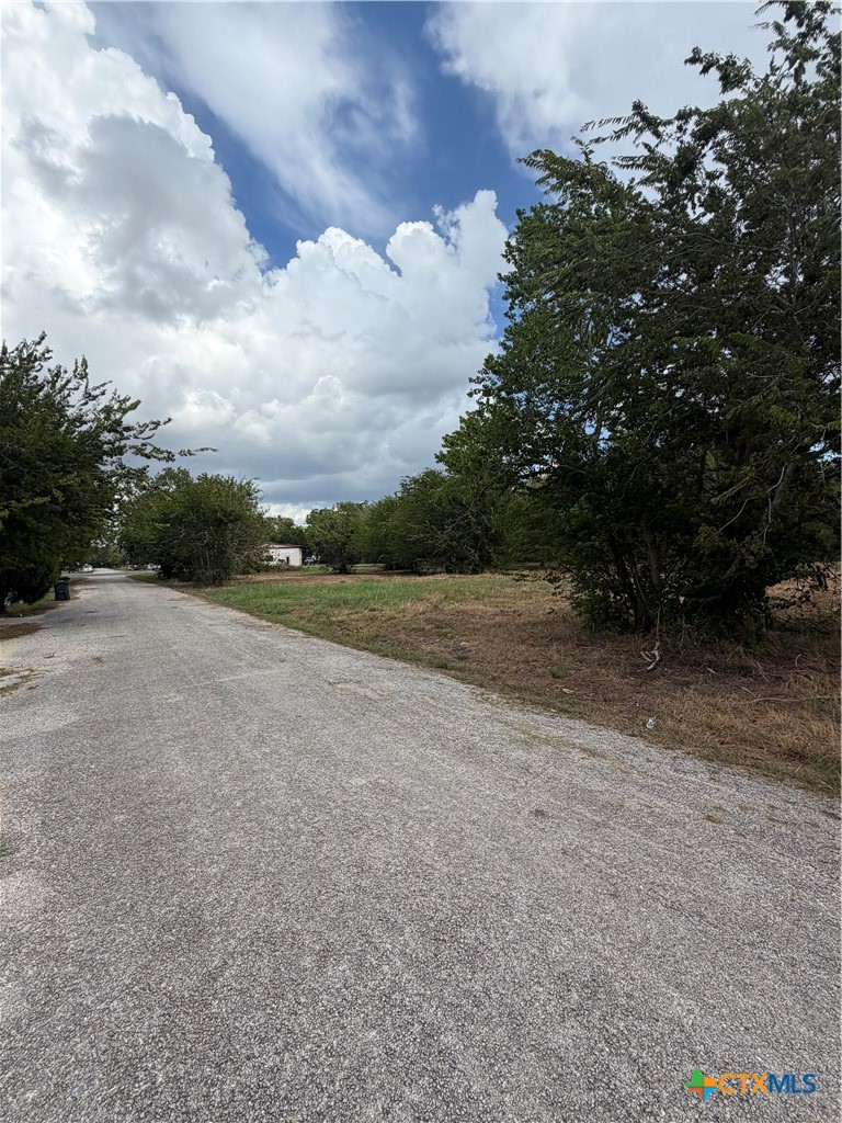 502 E Houston Street Property Photo 4