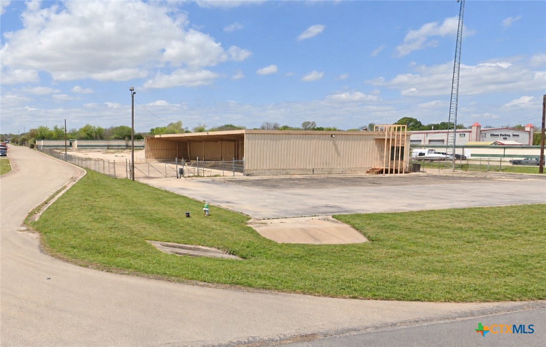 1701 Martin Luther King Jr Boulevard Property Photo 1