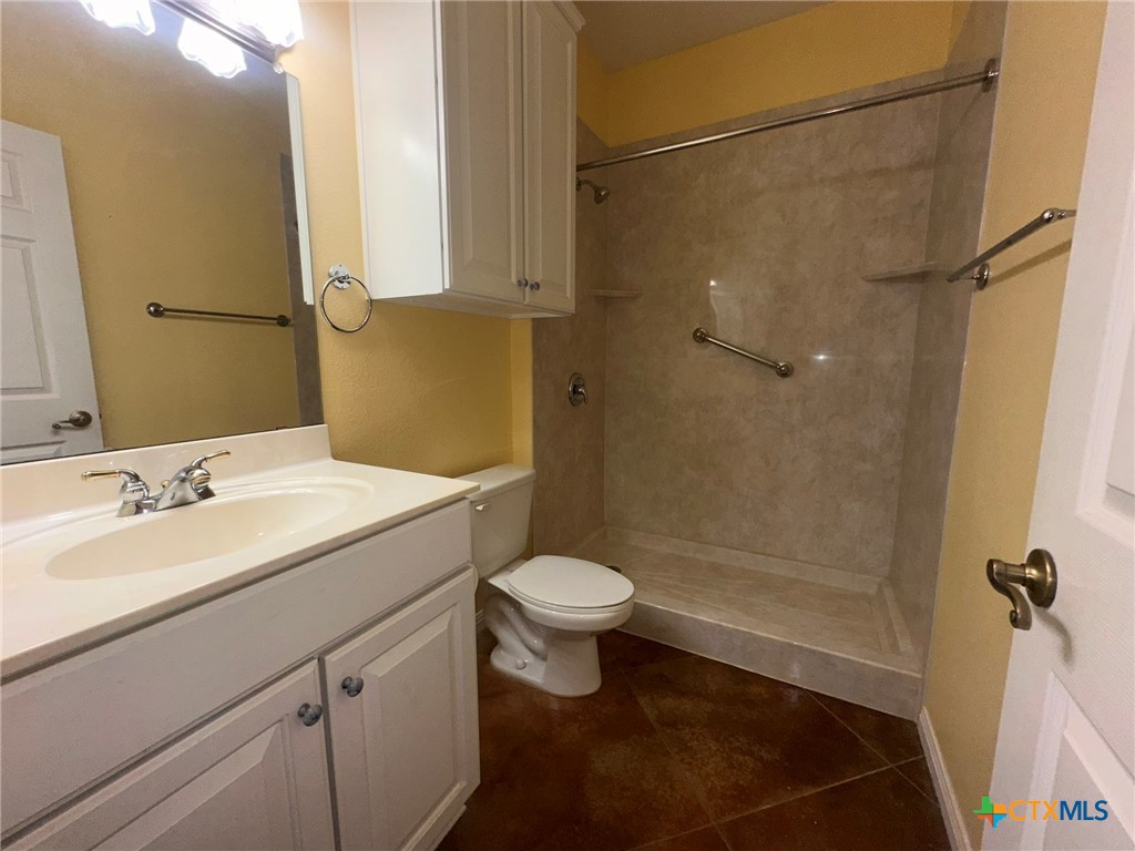 425 Crestwood Drive Property Photo 24