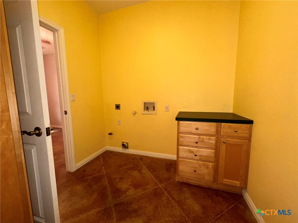 425 Crestwood Drive Property Photo 25