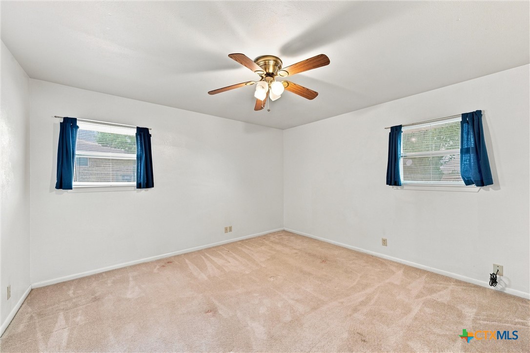 484 Thompson Road Property Photo 25