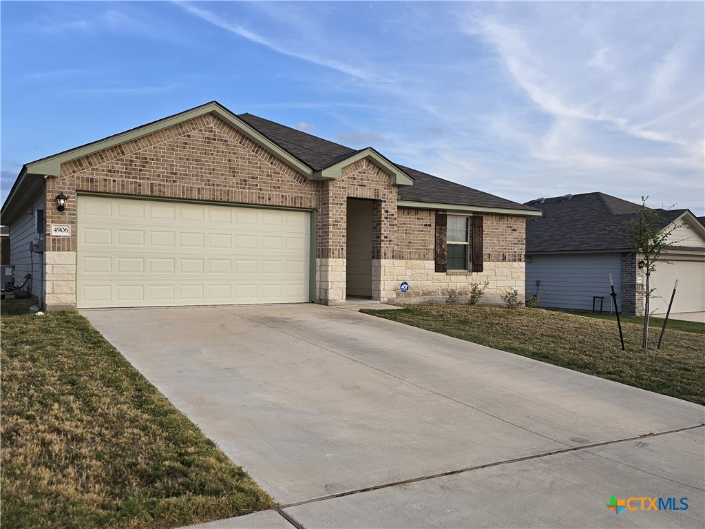 4906 Brody Drive Property Photo 2