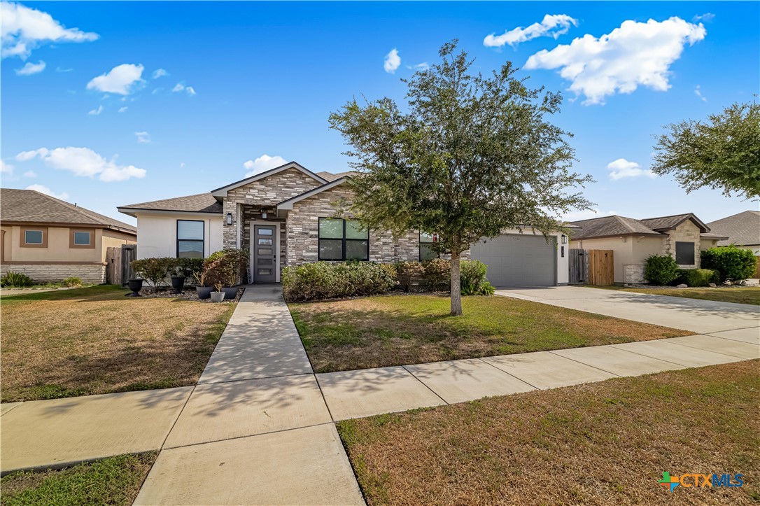 106 Montalcino Court Property Photo 3