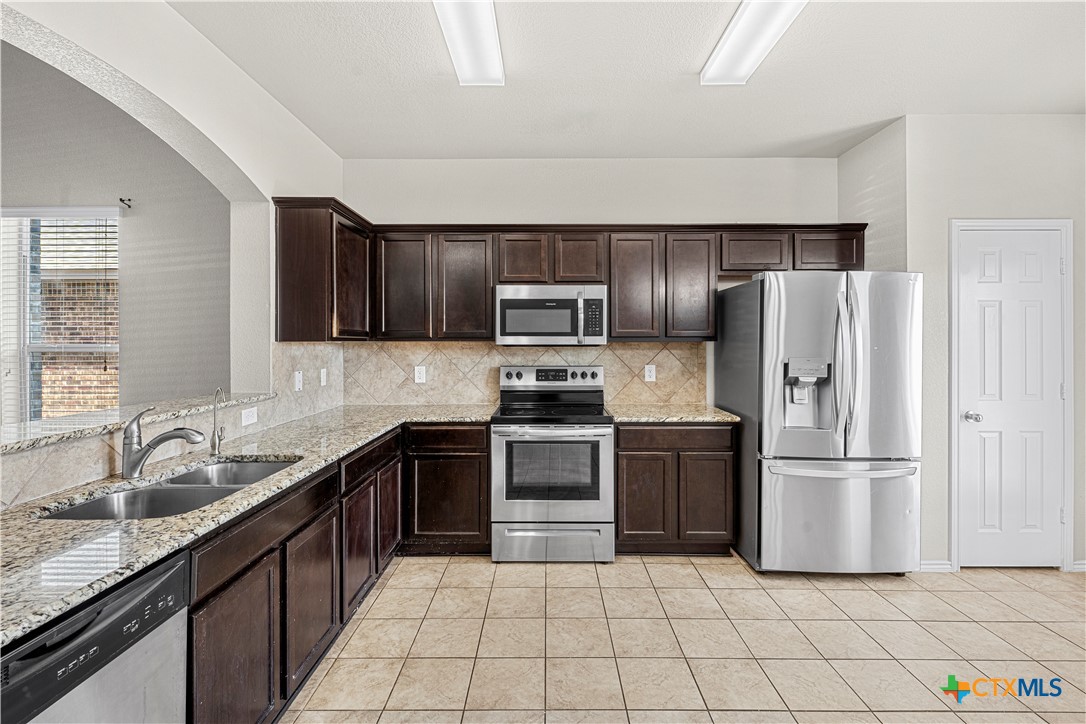 1602 Gigante Drive Property Photo 10