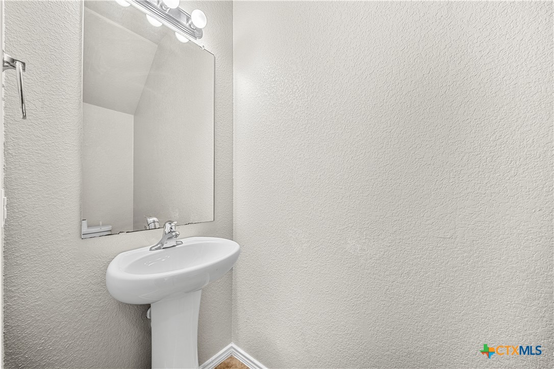 1602 Gigante Drive Property Photo 11