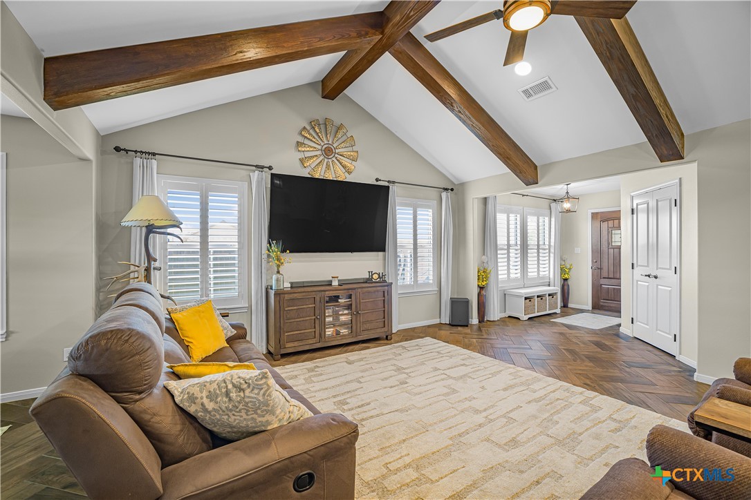 101 Gabbiano Court Property Photo 6