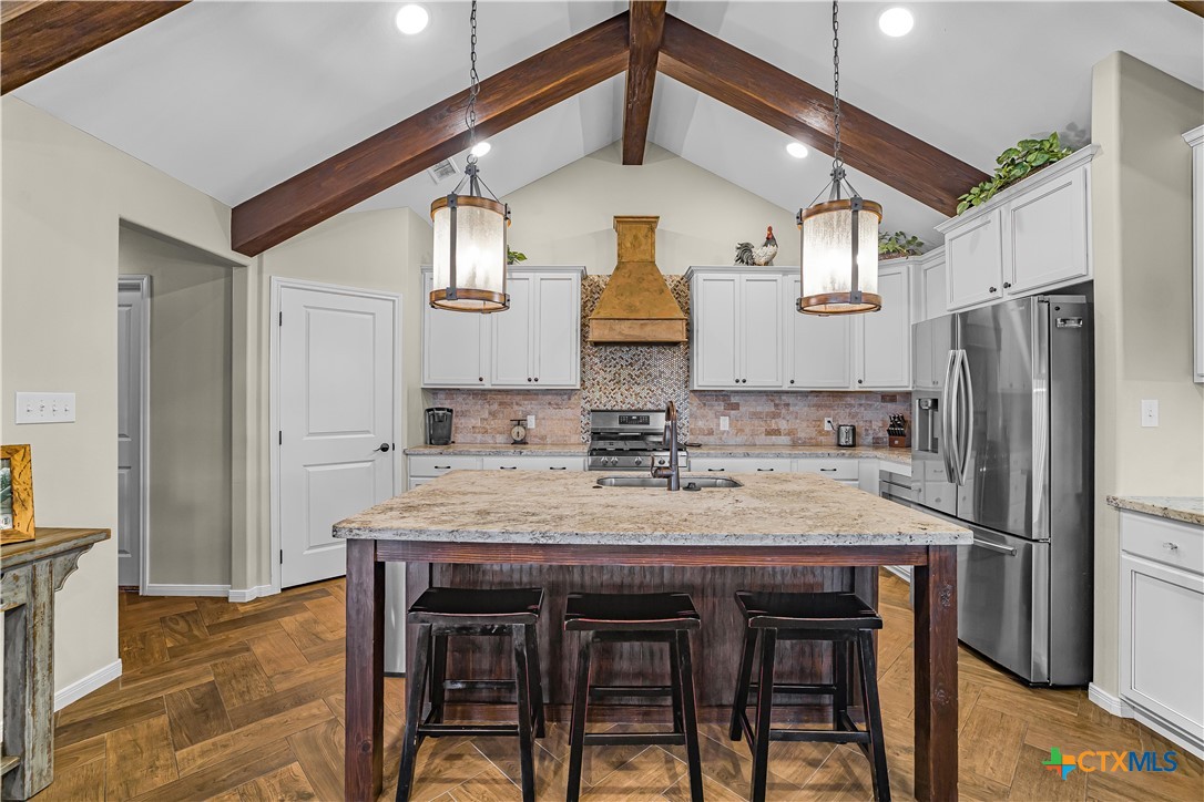 101 Gabbiano Court Property Photo 12
