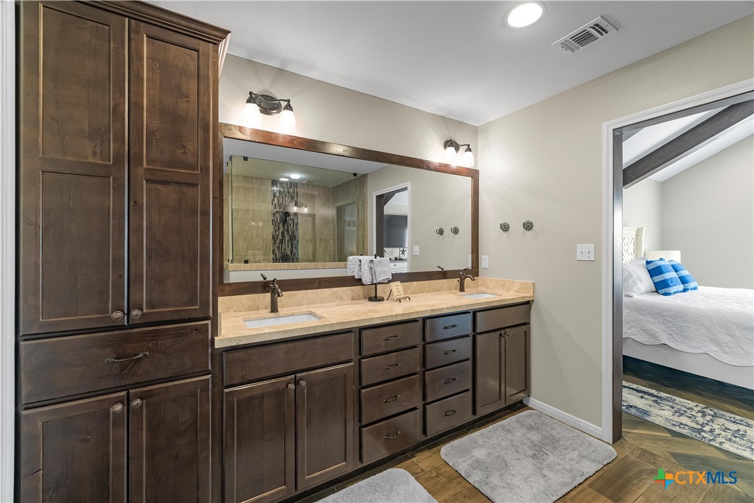 101 Gabbiano Court Property Photo 18