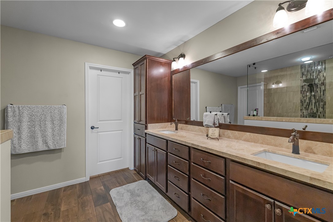 101 Gabbiano Court Property Photo 20