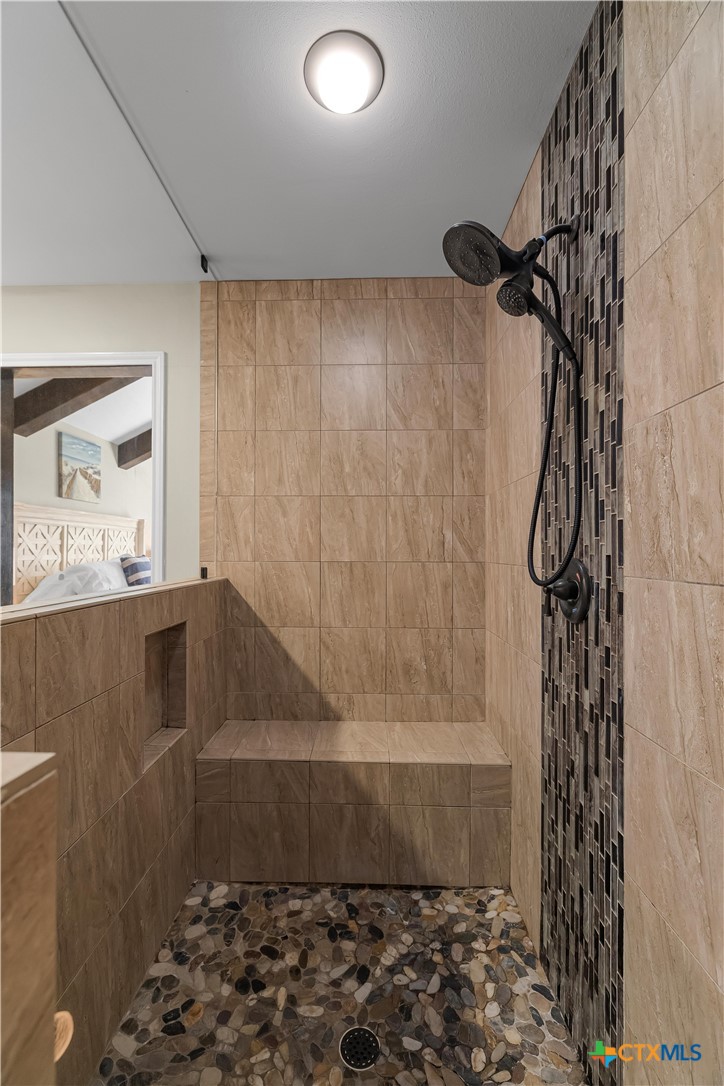 101 Gabbiano Court Property Photo 26