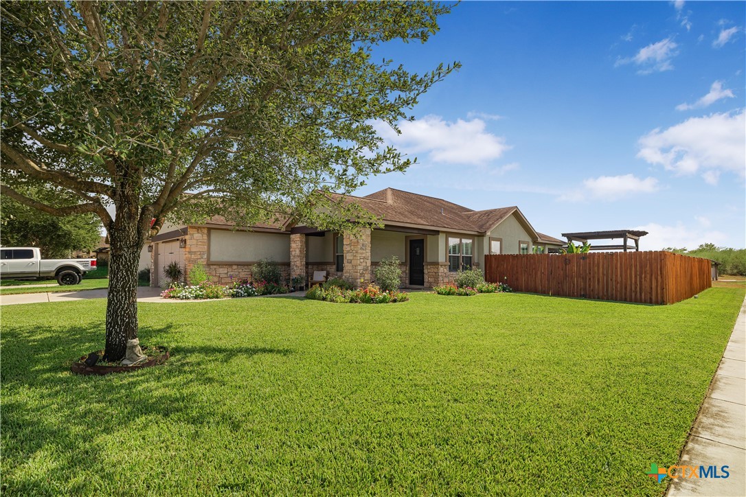 101 Gabbiano Court Property Photo 35
