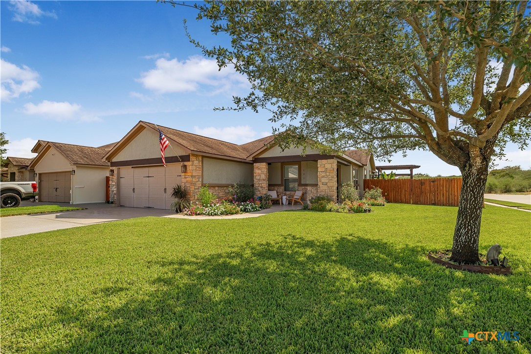 101 Gabbiano Court Property Photo 36