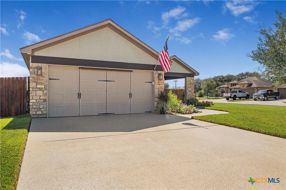 101 Gabbiano Court Property Photo 38