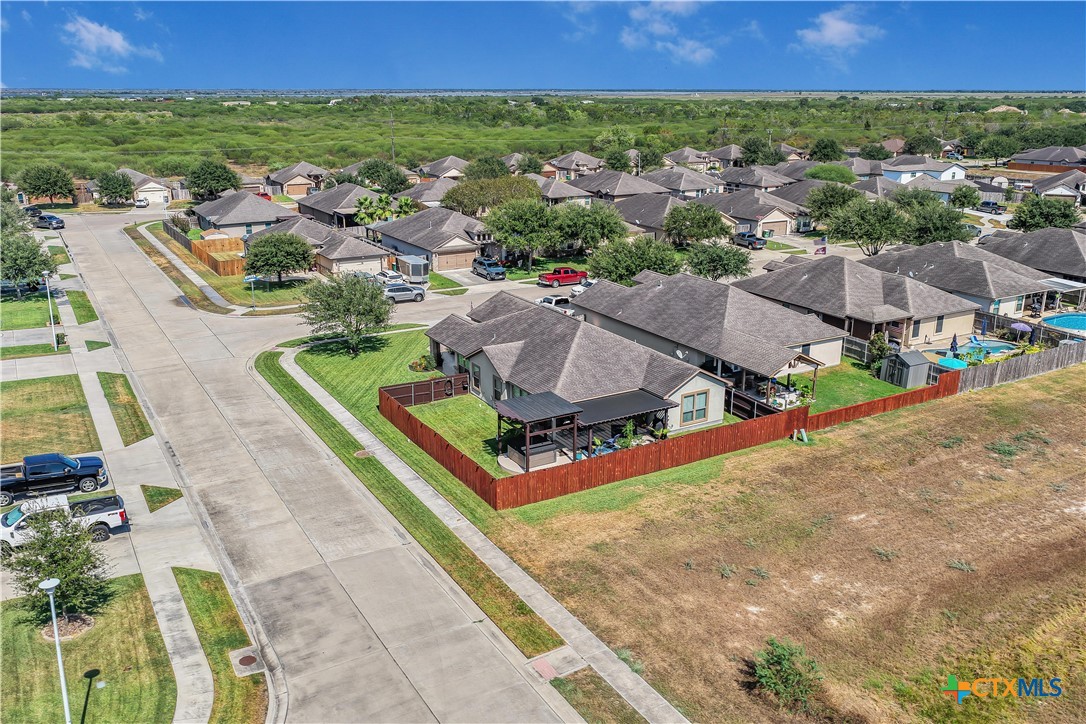 101 Gabbiano Court Property Photo 41