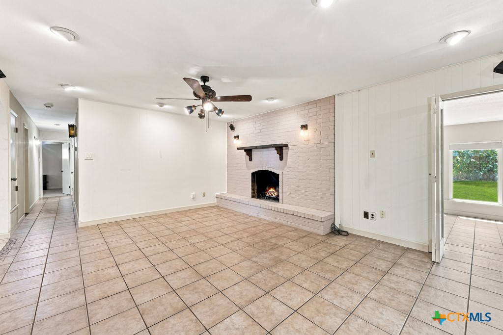 605 Ridgecrest Property Photo 10